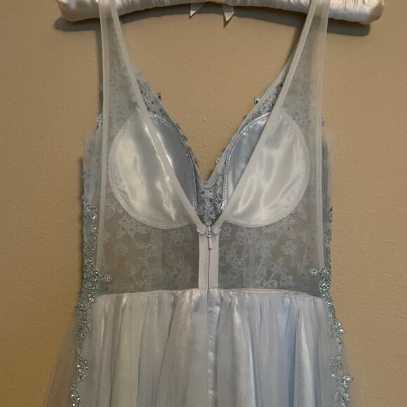 Blonde Nights, Size 0, Baby Blue, Sequin, Sheer Waist, Tully Corset Prom Gown. - Picture 8 of 13